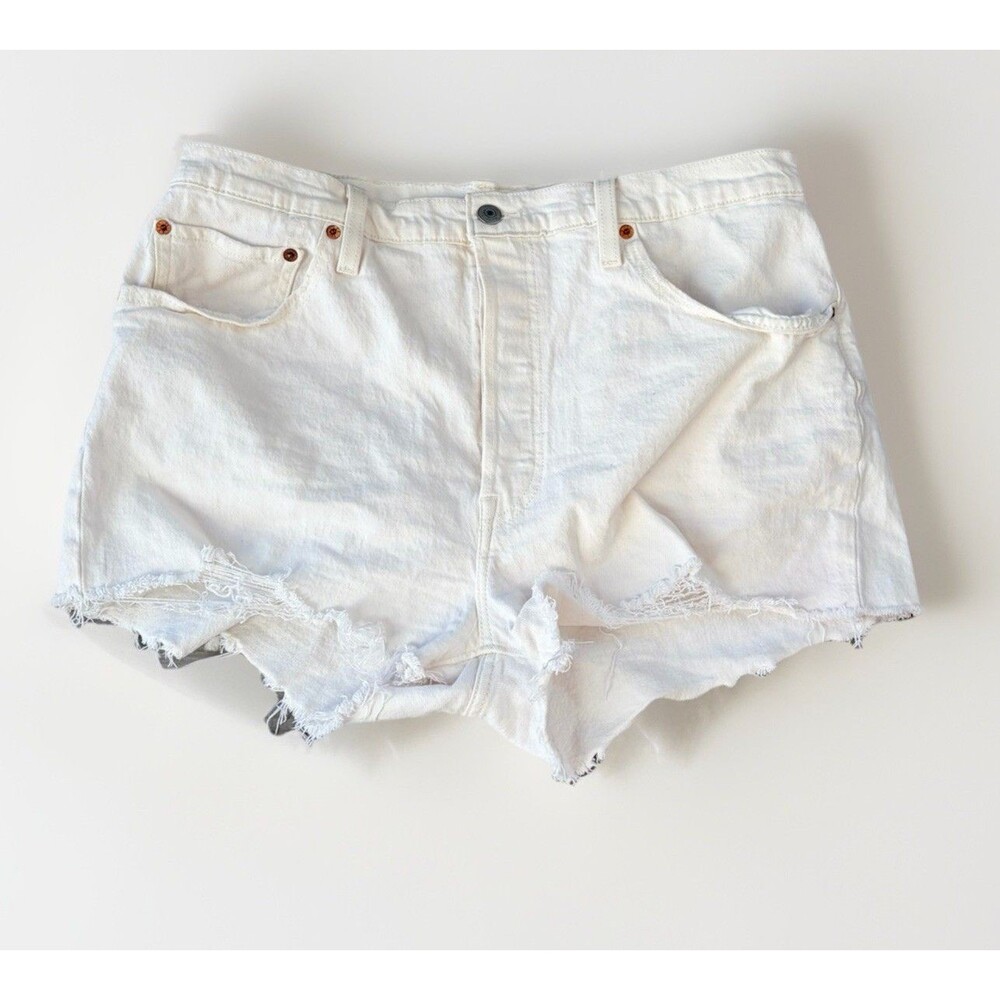 Levi’s 501 White Denim Jean Shorts Size 33 Button Fly Cut-Off - Picture 2 of 8
